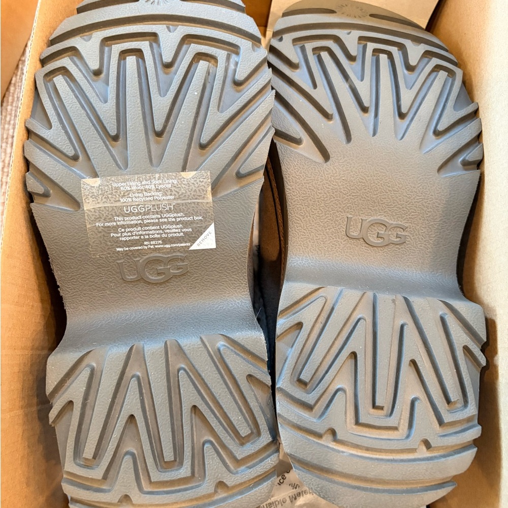 UGG WOMENS NEW HEIGHTS COZY CLOG HICKORY SIZE 6 EXCELLENT CONDITION WORN 1 TIME. - Picture 7 of 10